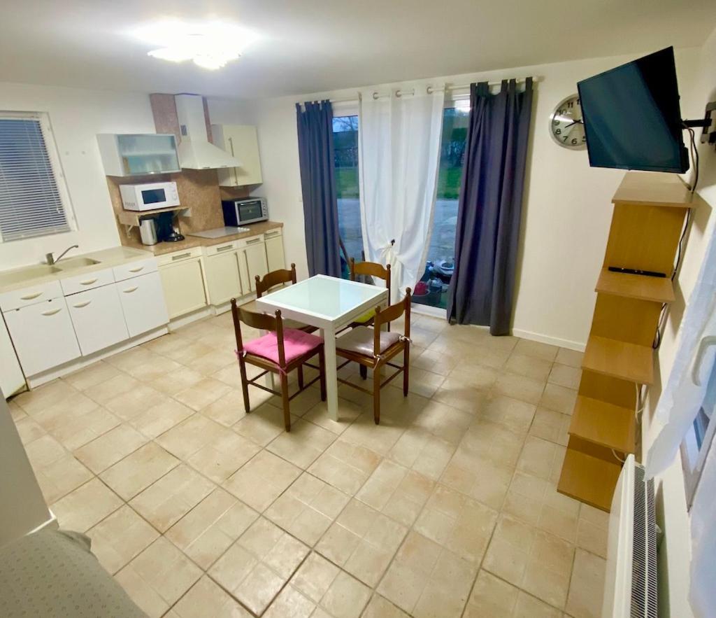 Chevrerie Des Oliviers Villa Saint-Georges-sur-Allier ภายนอก รูปภาพ